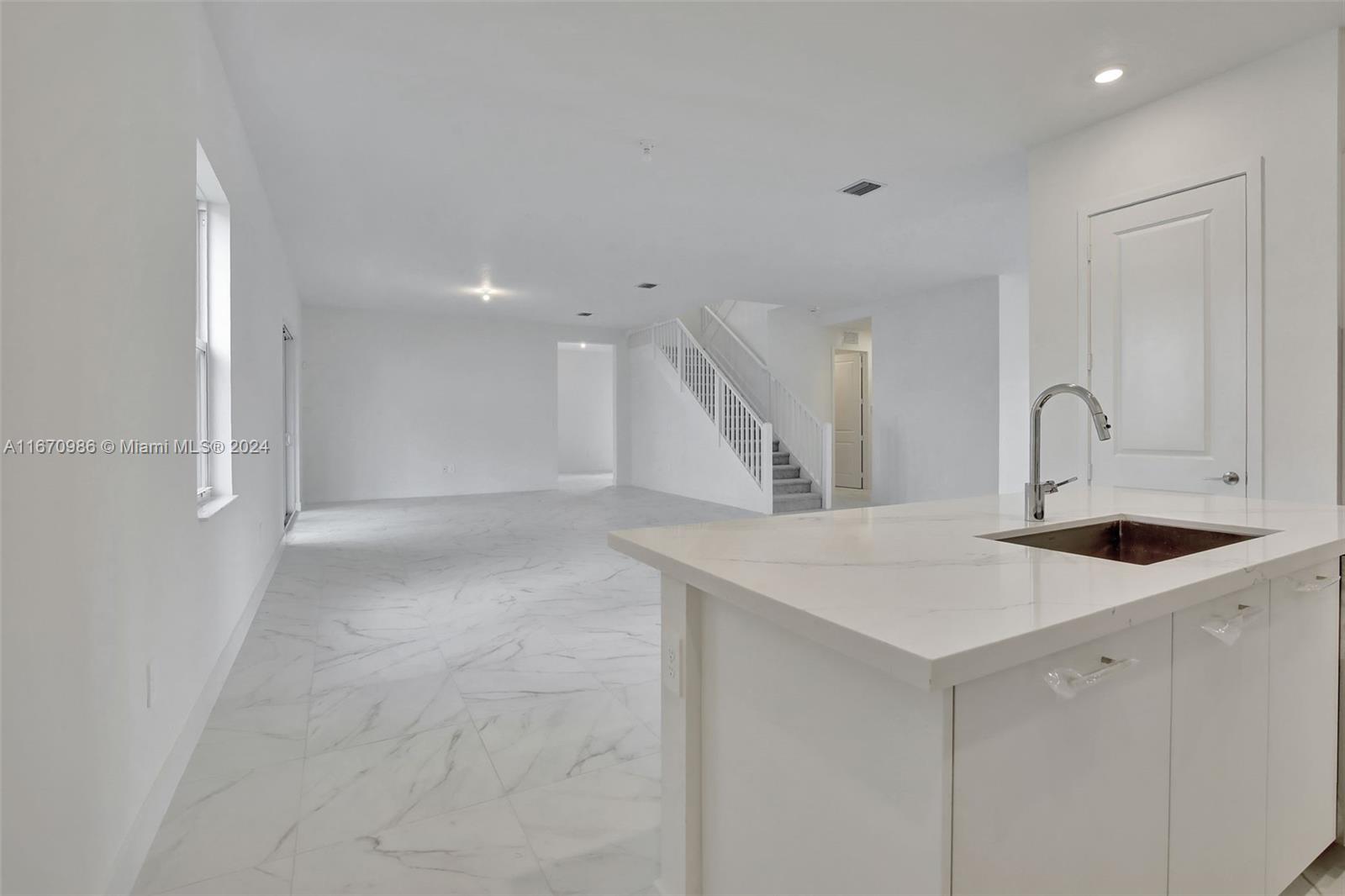 CRESCENT RIDGE - Residential Lease