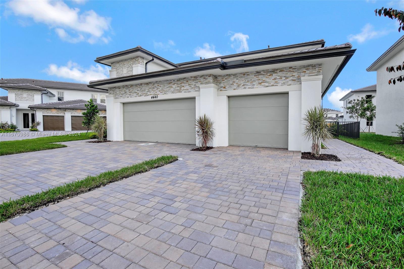 CRESCENT RIDGE - Residential Lease