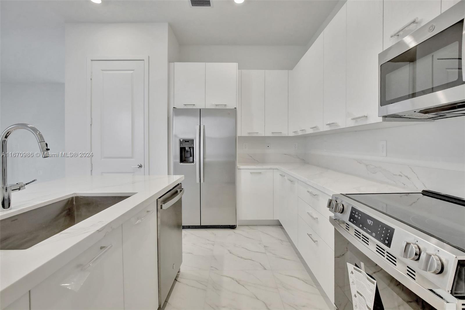 CRESCENT RIDGE - Residential Lease