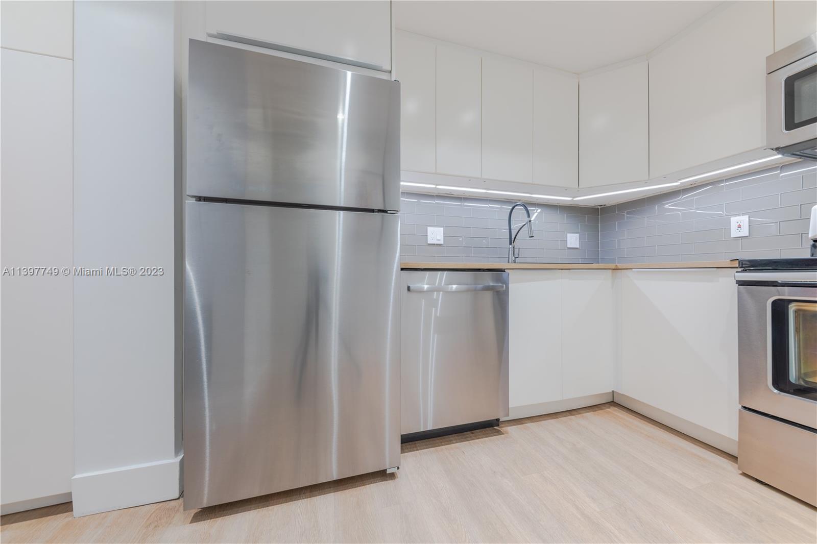 SOUTH BAY CLUB CONDO - Residential Lease