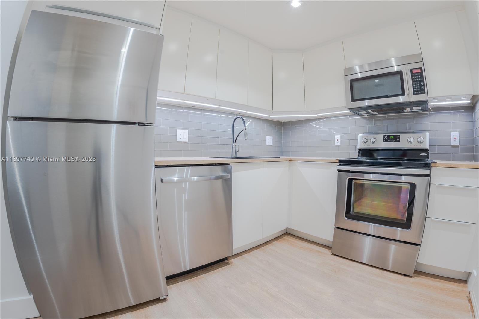 SOUTH BAY CLUB CONDO - Residential Lease