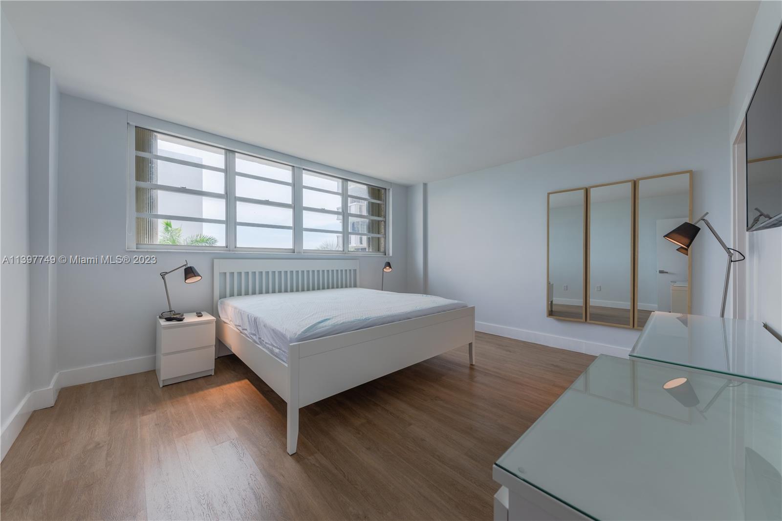 SOUTH BAY CLUB CONDO - Residential Lease