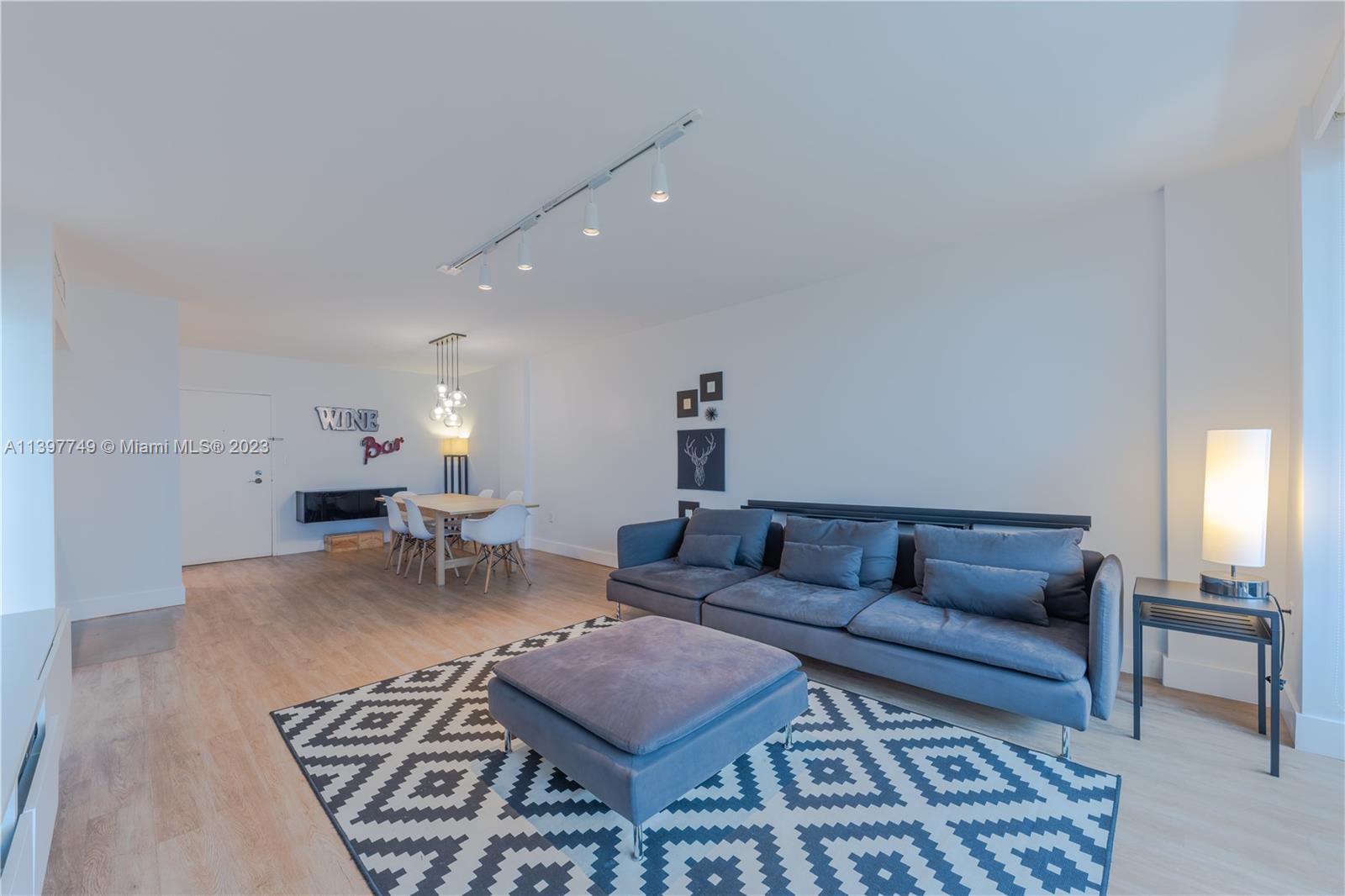 SOUTH BAY CLUB CONDO - Residential Lease