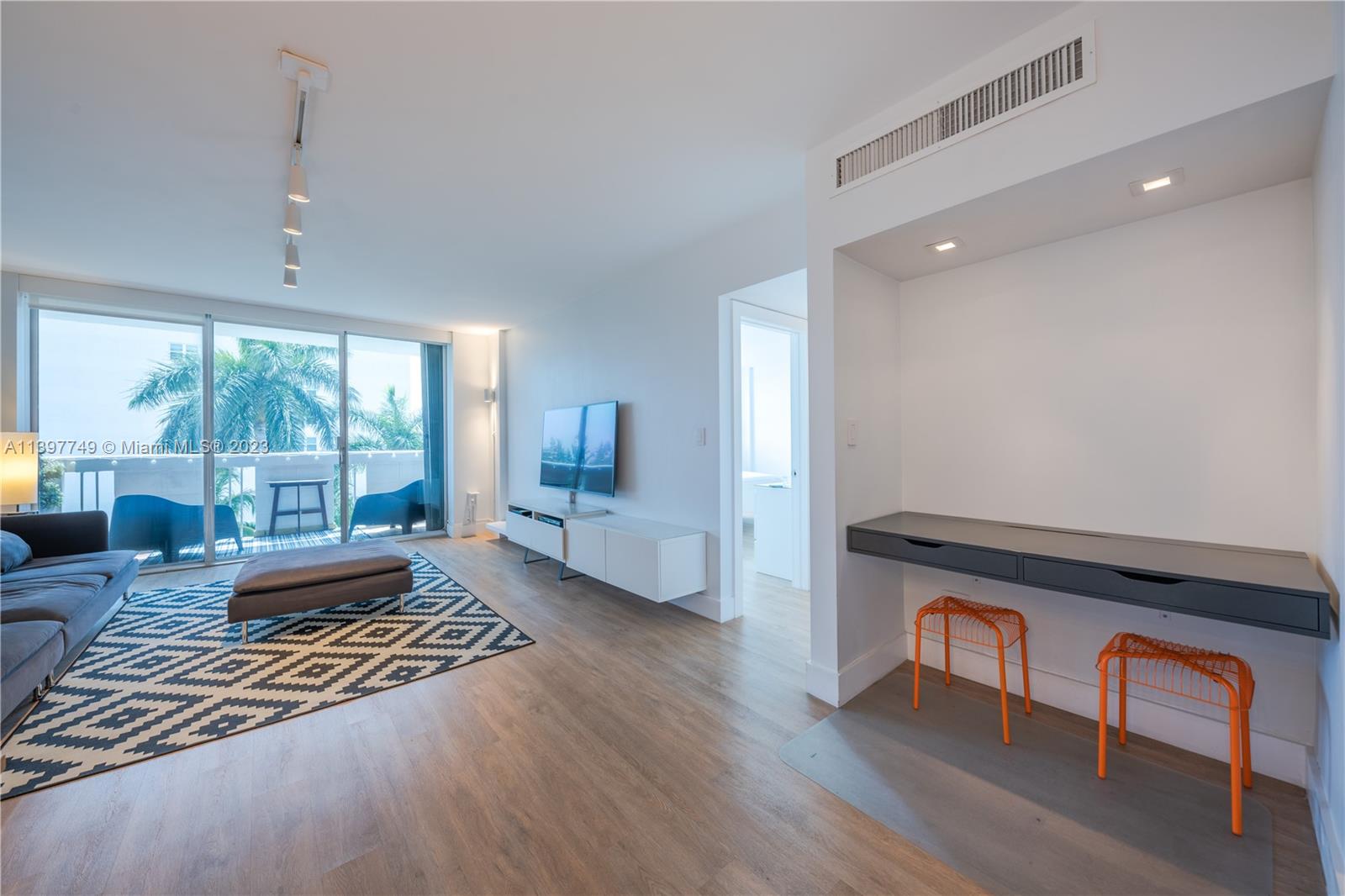 SOUTH BAY CLUB CONDO - Residential Lease