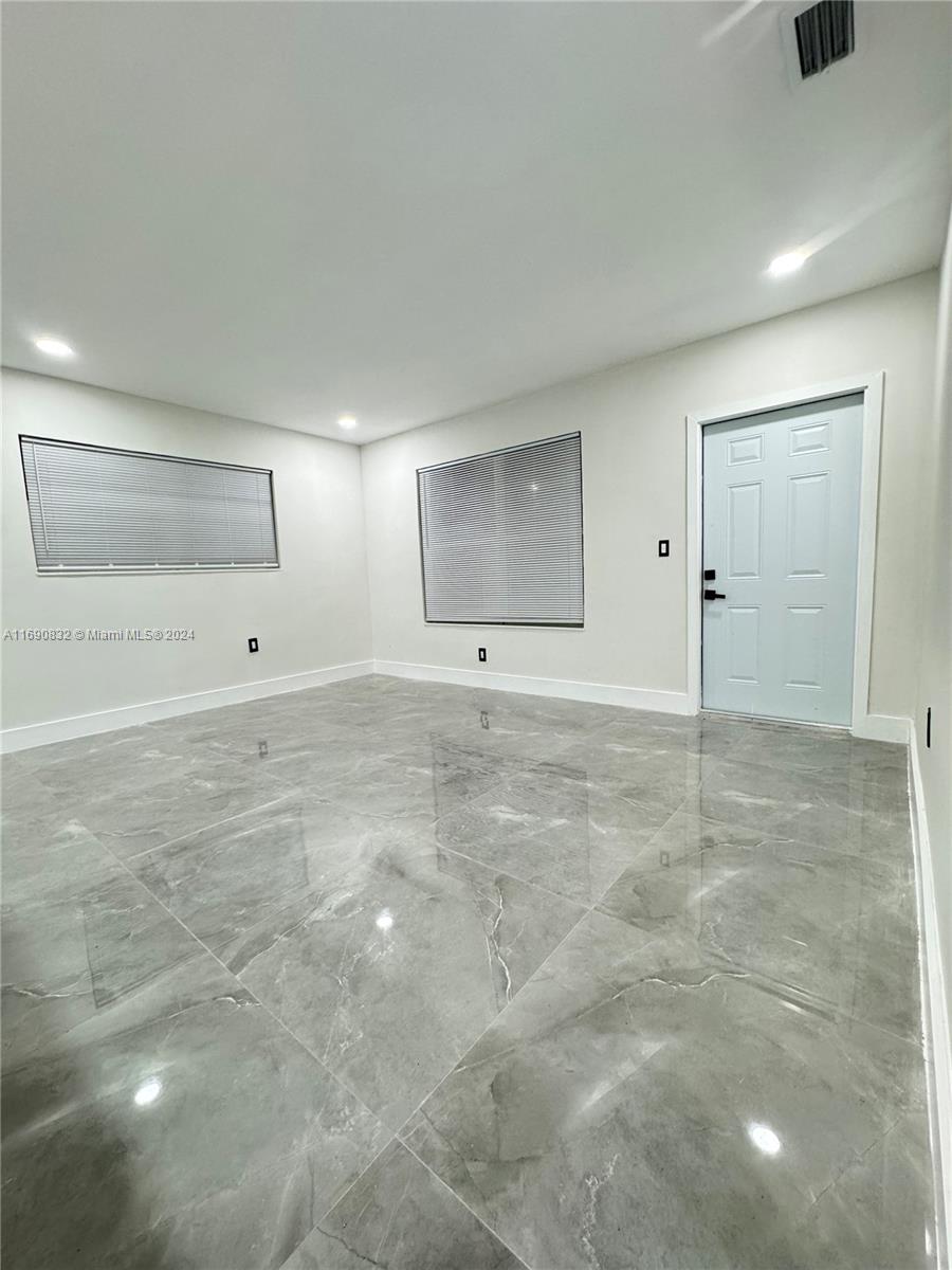 IVES ESTATES SEC 3 - Residential Lease