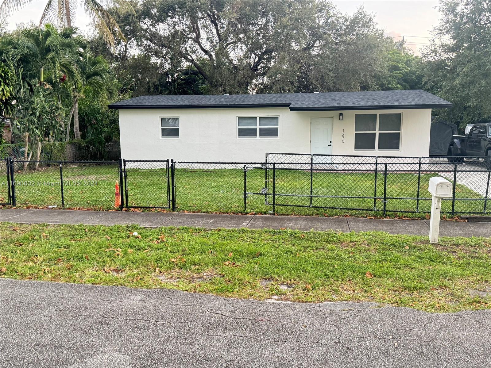 IVES ESTATES SEC 3 - Residential Lease