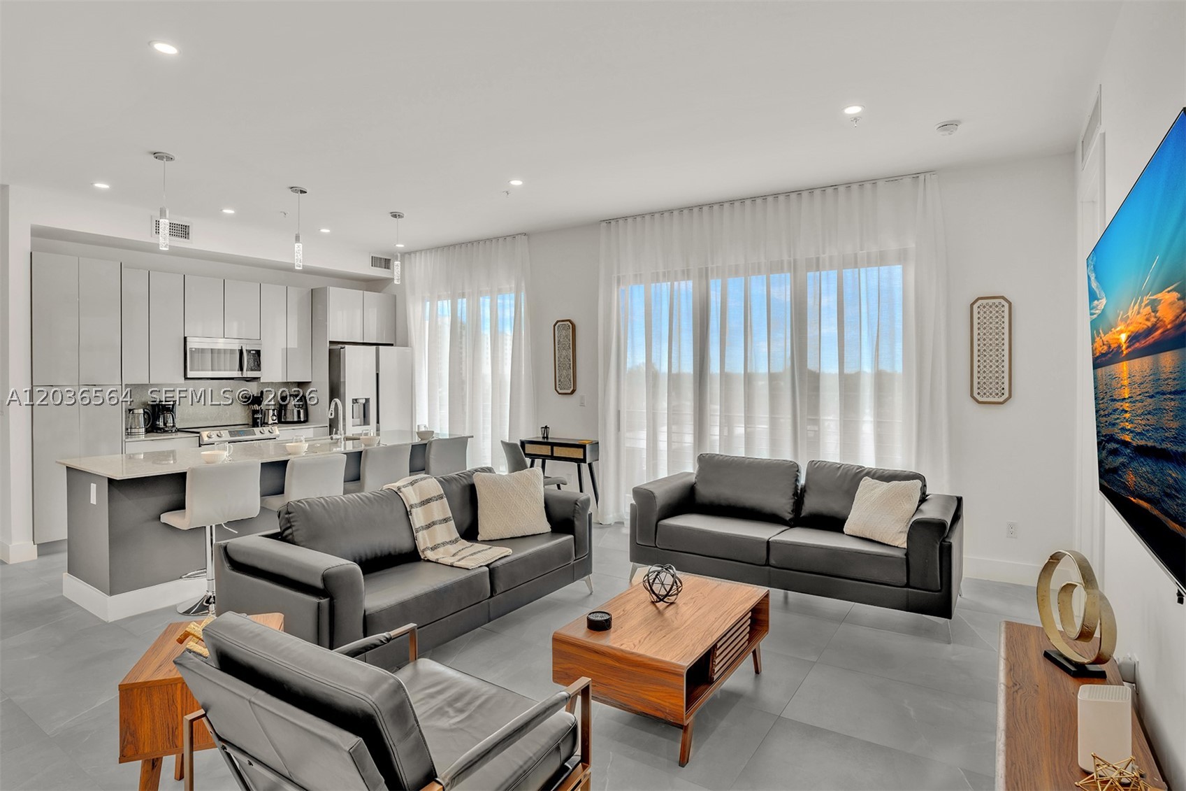 Everglade Land Sales Co - Residential Lease