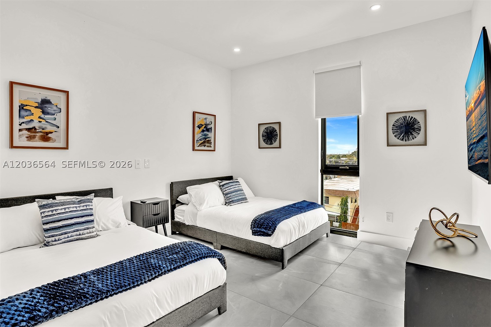 Everglade Land Sales Co - Residential Lease