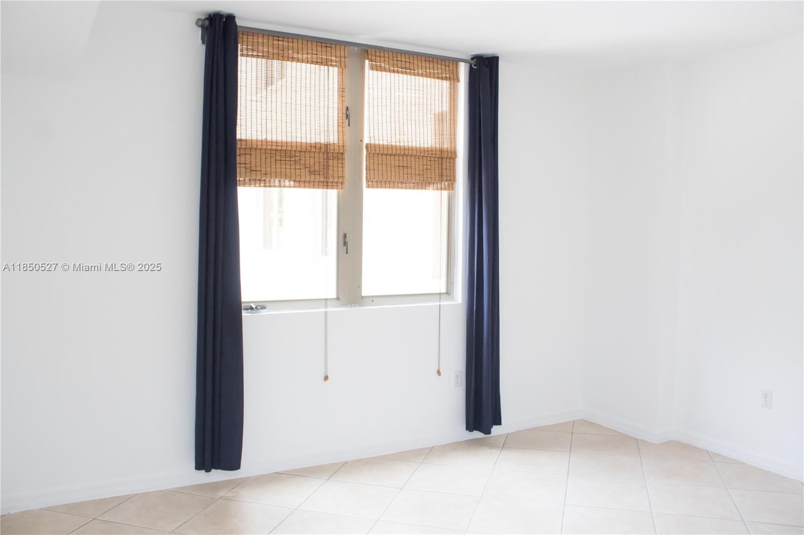 DIXIE GROVE RESIDENCES CO - Residential Lease