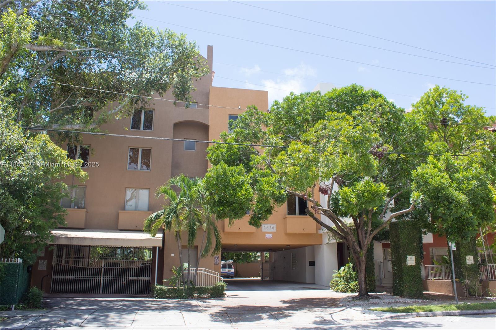 Ideal Impeccable Boutique Building (Just Painted!) in Coconut Grove. 1 Block from US1/Metrorail/Target/Sprouts/Miami Grove Central. Spacious Freshly Painted 1 bed/1 bath w/Washer/Dryer, High Ceilings, Impact Windows, NEW A/C (2025). 2nd Floor (elevators). Next door to beautiful high-end residential area of Coconut Grove. Granite countertop & glass backsplash, wood cabinets, SS Fridge, SS Range/Oven. Tile throughout. Blinds. Large Walk-In Closet. Fitness Room. Gated/Secured Building & 1 Covered/Gated/Assigned Parking in Garage. Guest Parking. Elevators. Secluded while in the middle of everything! Minutes from Brickell, Gables, Key Biscayne. No pets.