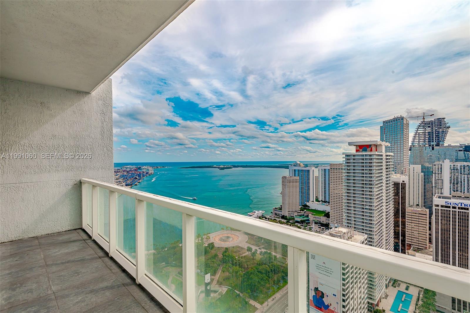 VIZCAYNE NORTH CONDO - Residential