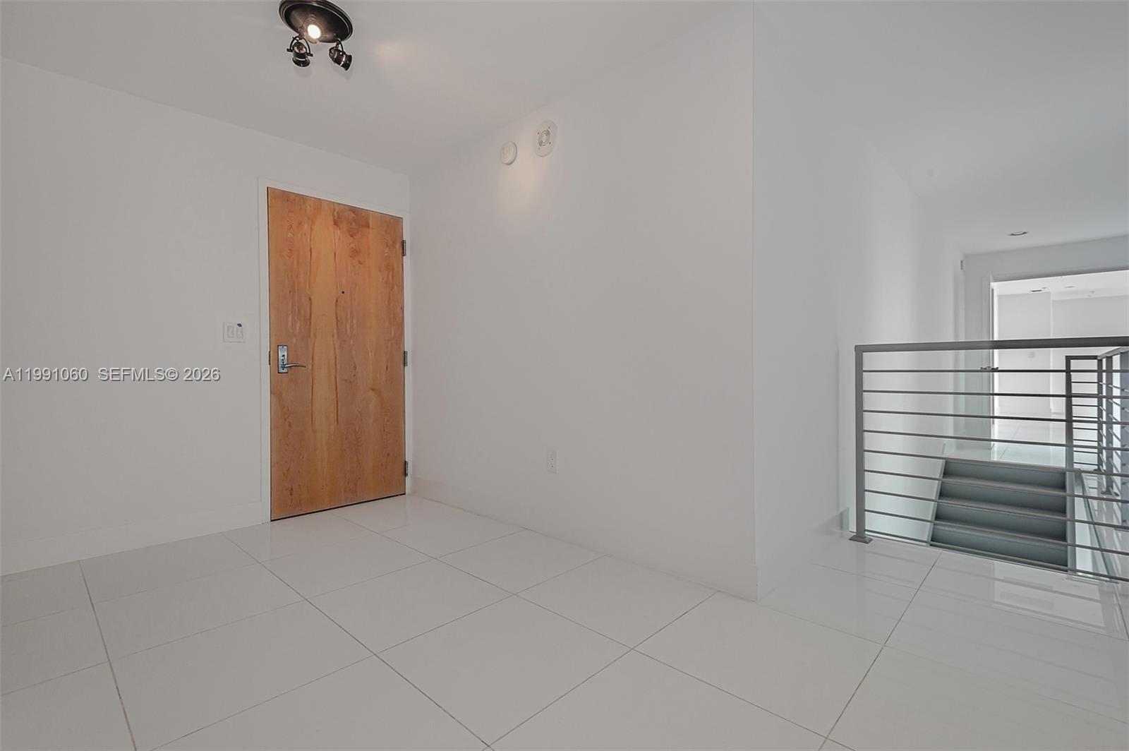 VIZCAYNE NORTH CONDO - Residential