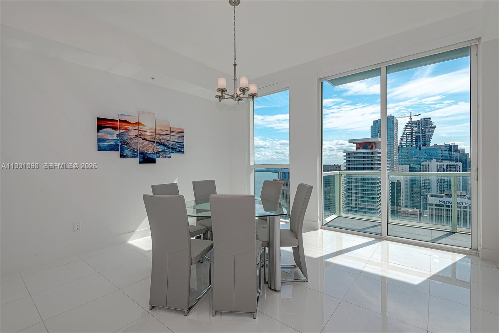 VIZCAYNE NORTH CONDO - Residential