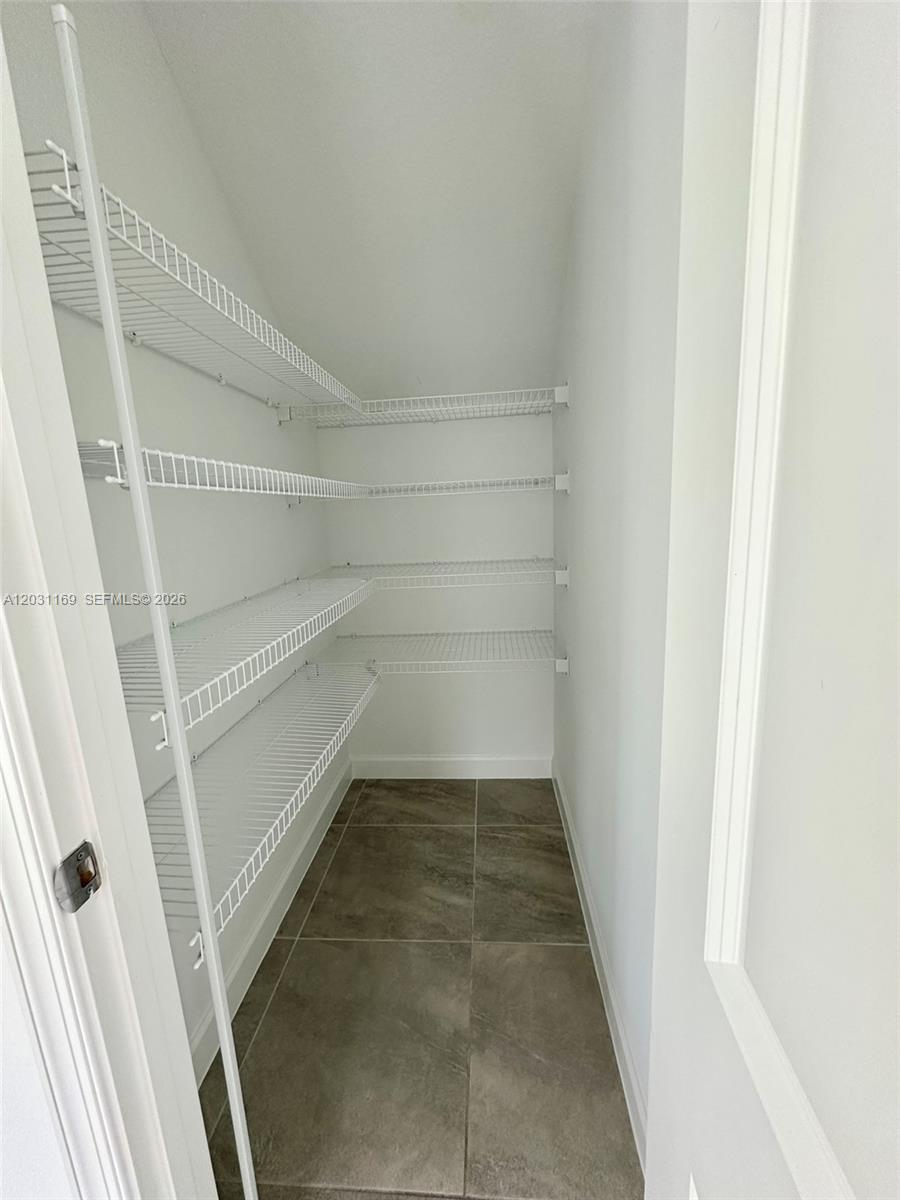 CRESTWOOD NORTH - Residential