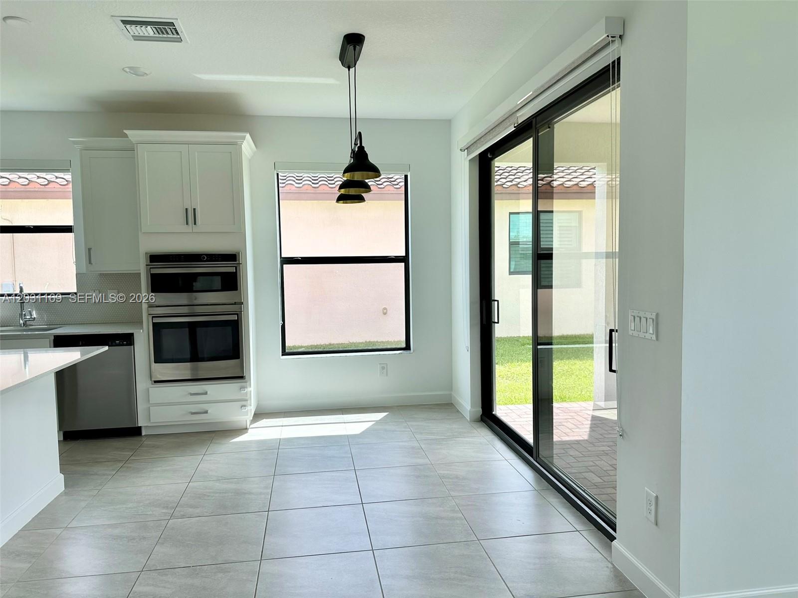 CRESTWOOD NORTH - Residential