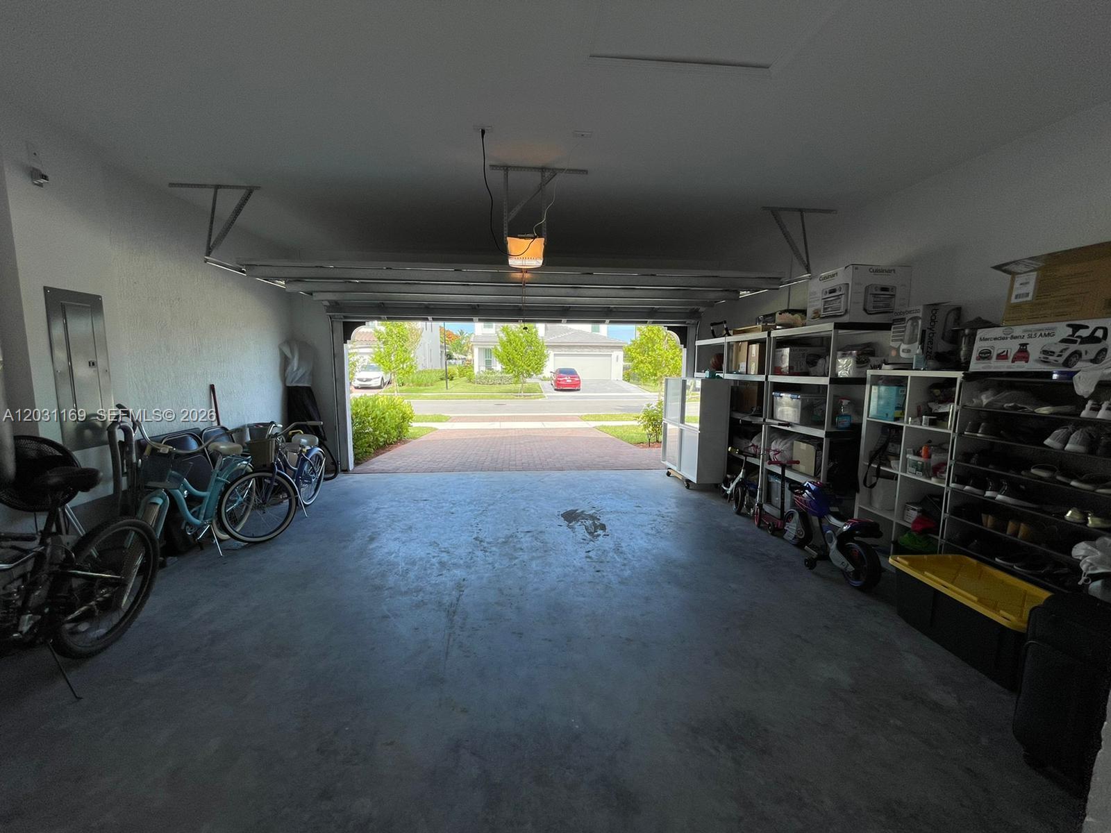 CRESTWOOD NORTH - Residential