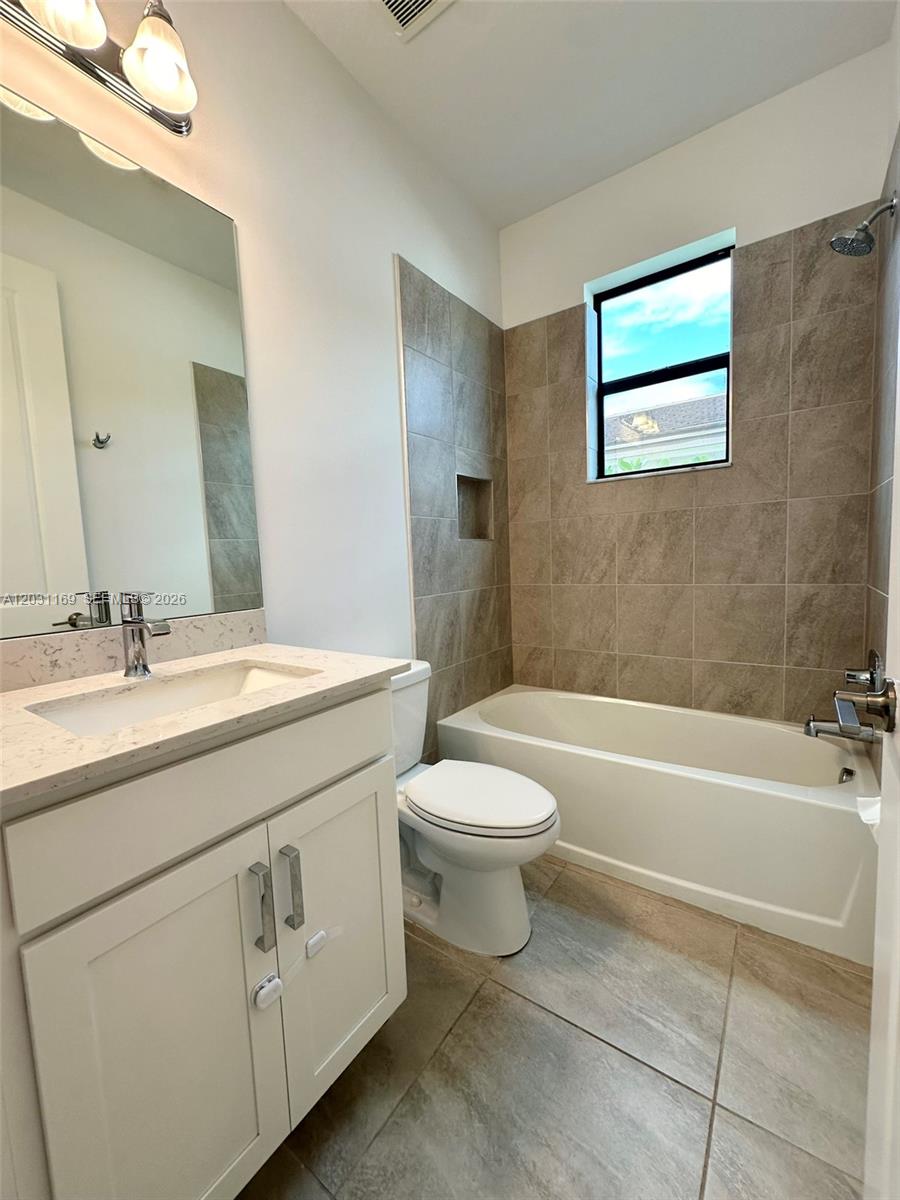 CRESTWOOD NORTH - Residential
