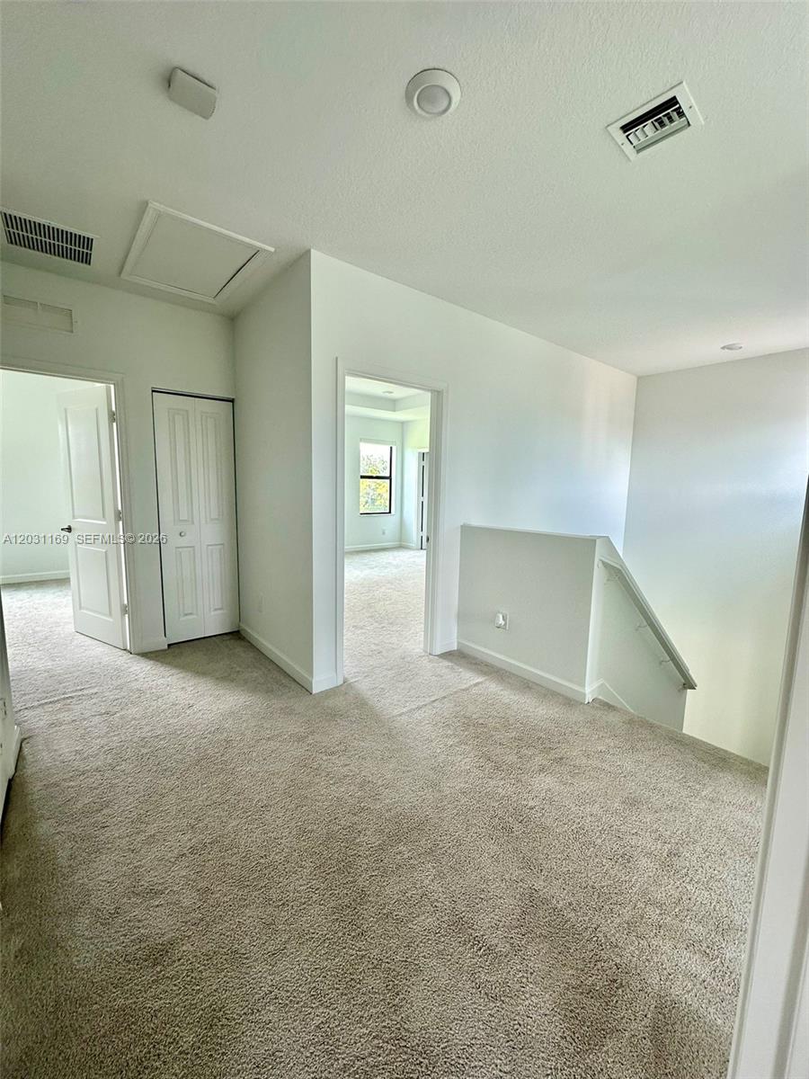 CRESTWOOD NORTH - Residential