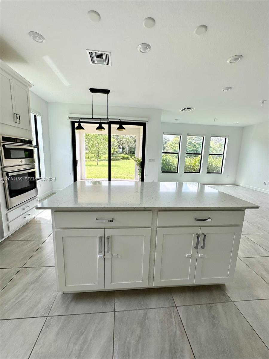 CRESTWOOD NORTH - Residential