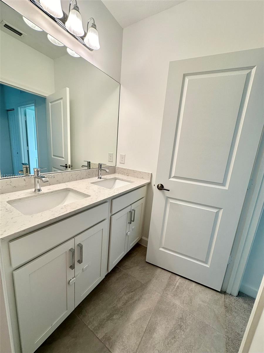 CRESTWOOD NORTH - Residential