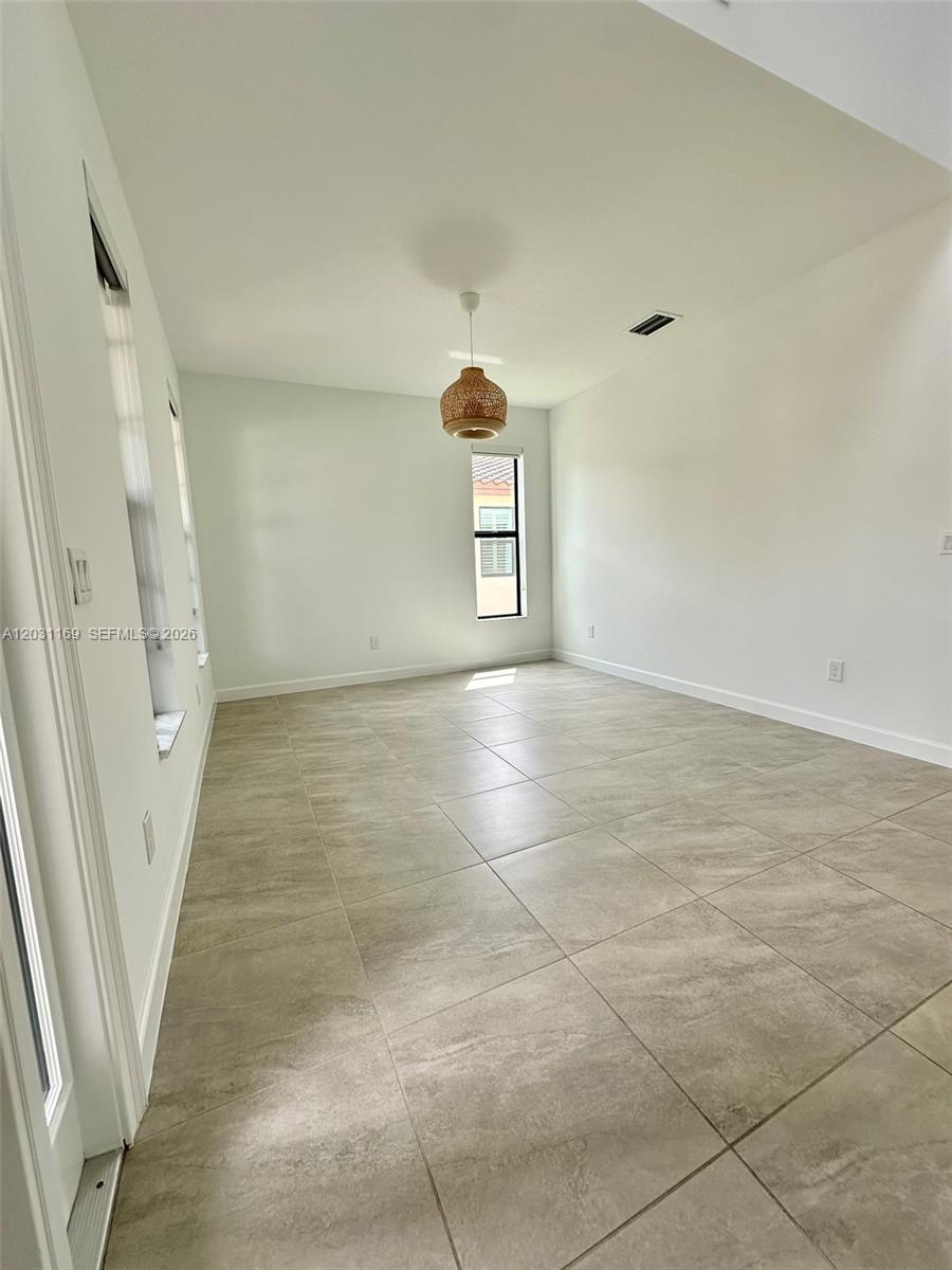 CRESTWOOD NORTH - Residential