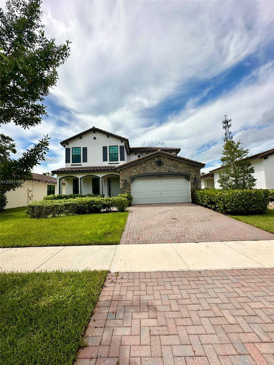 CRESTWOOD NORTH - Residential