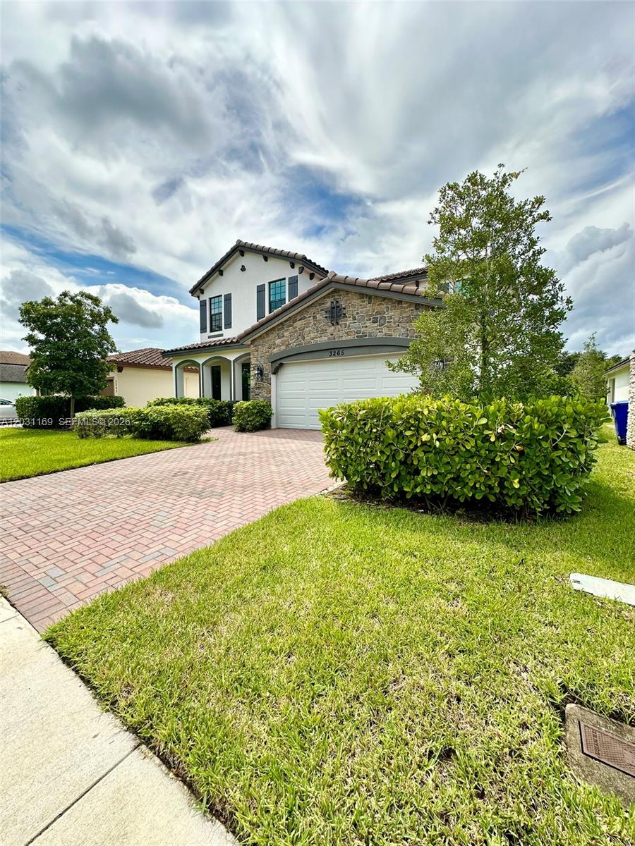 CRESTWOOD NORTH - Residential