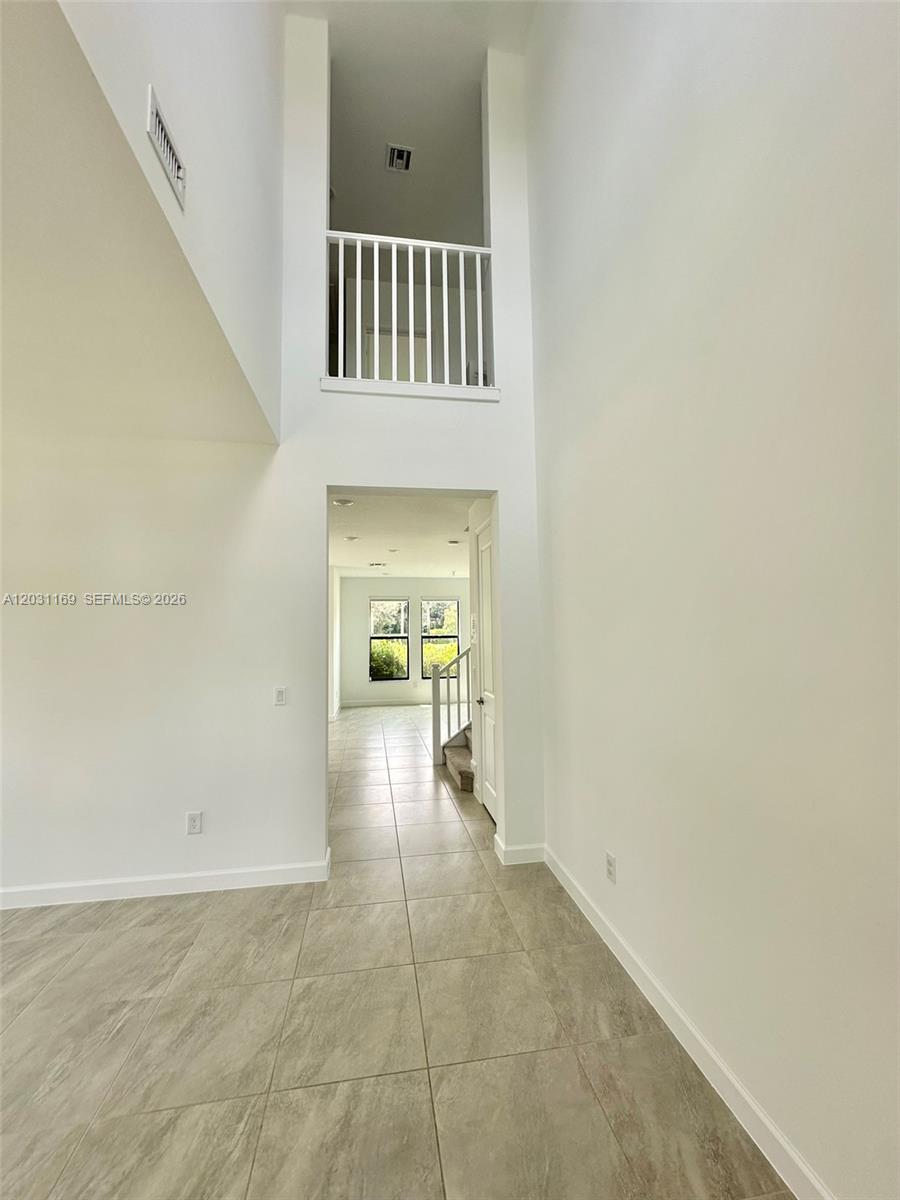 CRESTWOOD NORTH - Residential