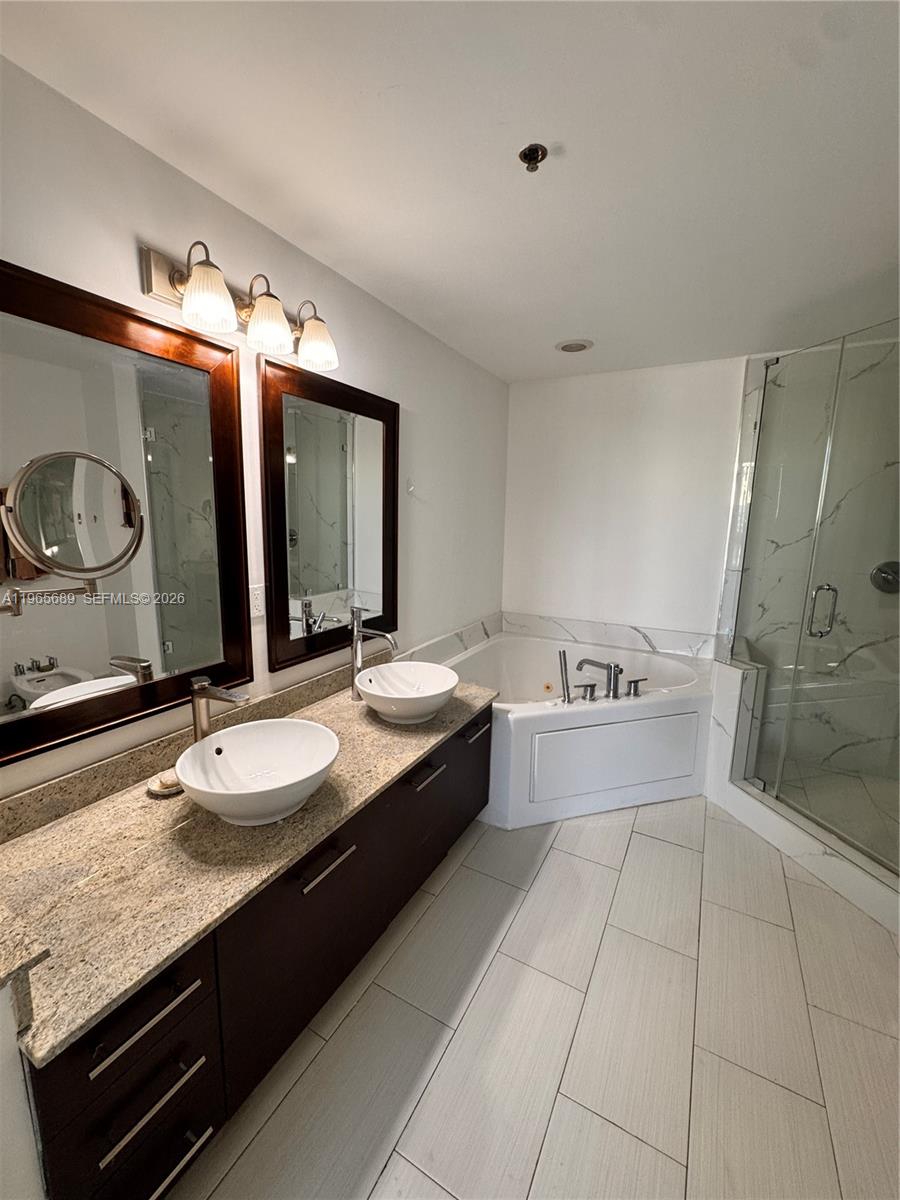 UPTOWN MARINA LOFTS CONDO - Residential