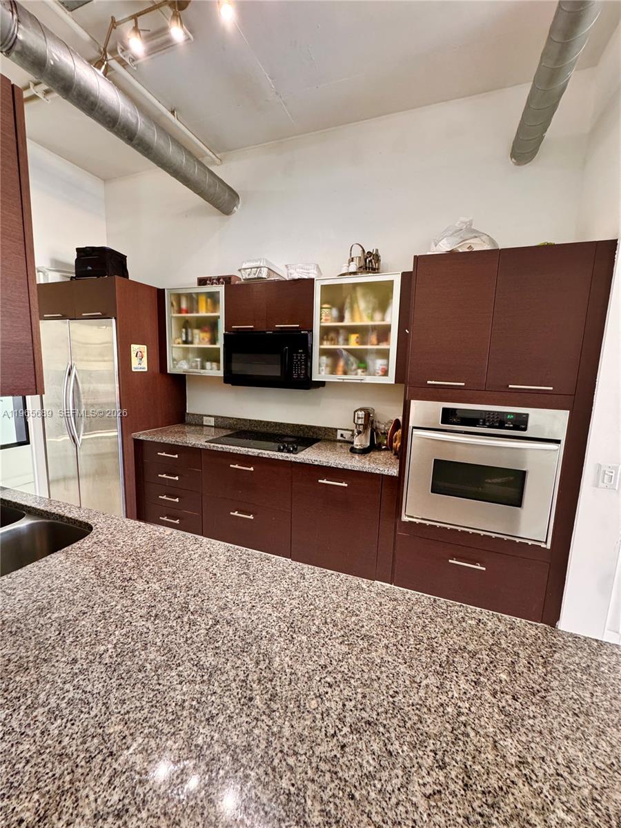 UPTOWN MARINA LOFTS CONDO - Residential