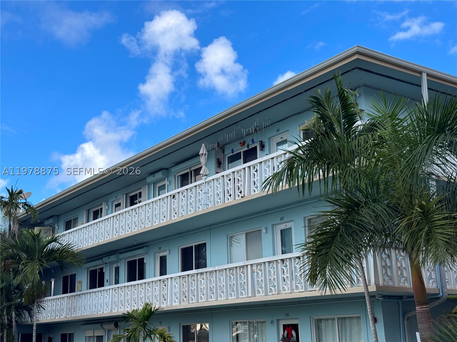 ENVOY APARTMENTS CONDOMIN - Residential