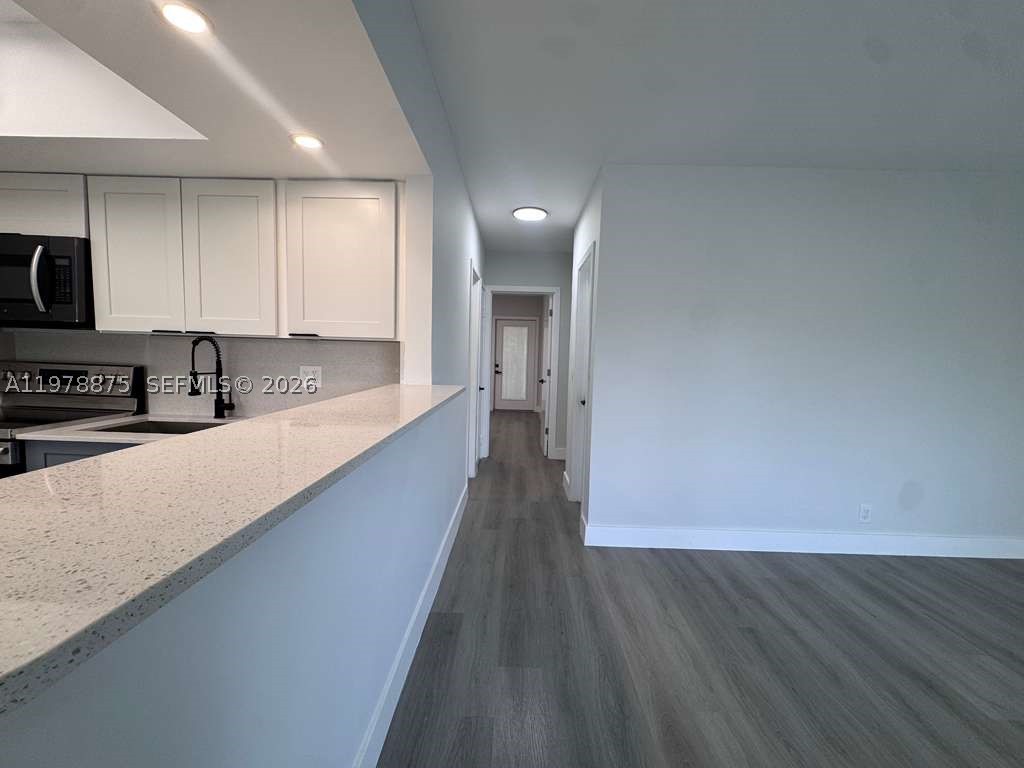ENVOY APARTMENTS CONDOMIN - Residential