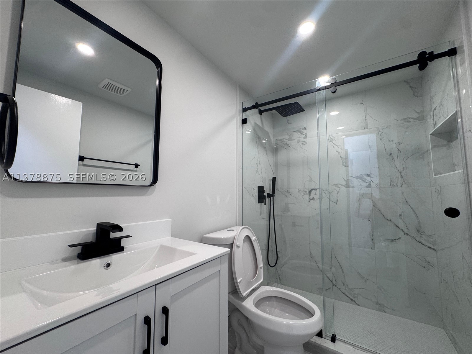 ENVOY APARTMENTS CONDOMIN - Residential