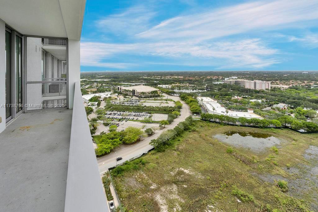 METROPICA NORTH TOWER ONE - Residential