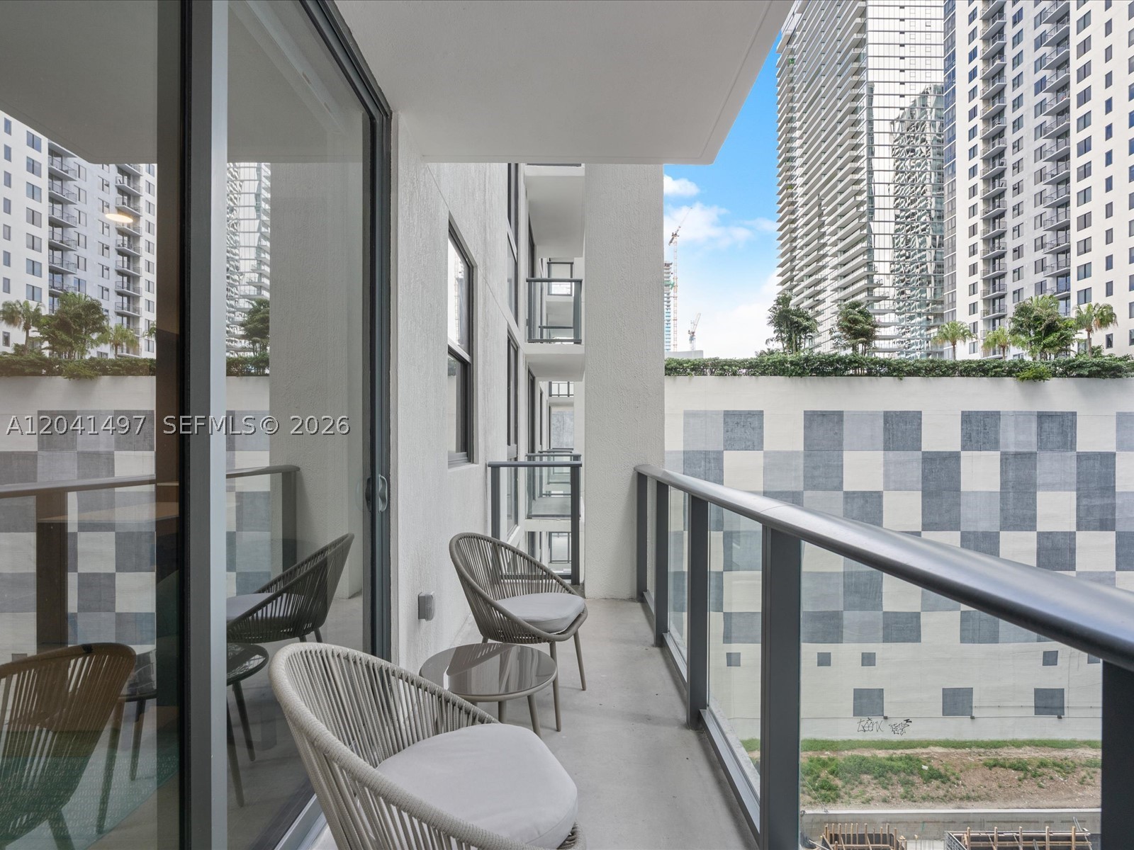 THE CROSBY MIAMI WORLDCENT - Residential