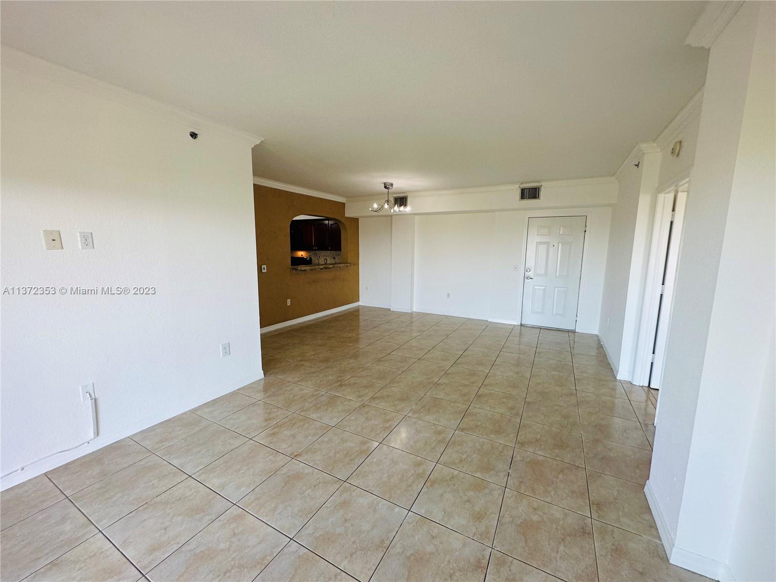 KEYSTONE COURTS CONDO - Residential Lease
