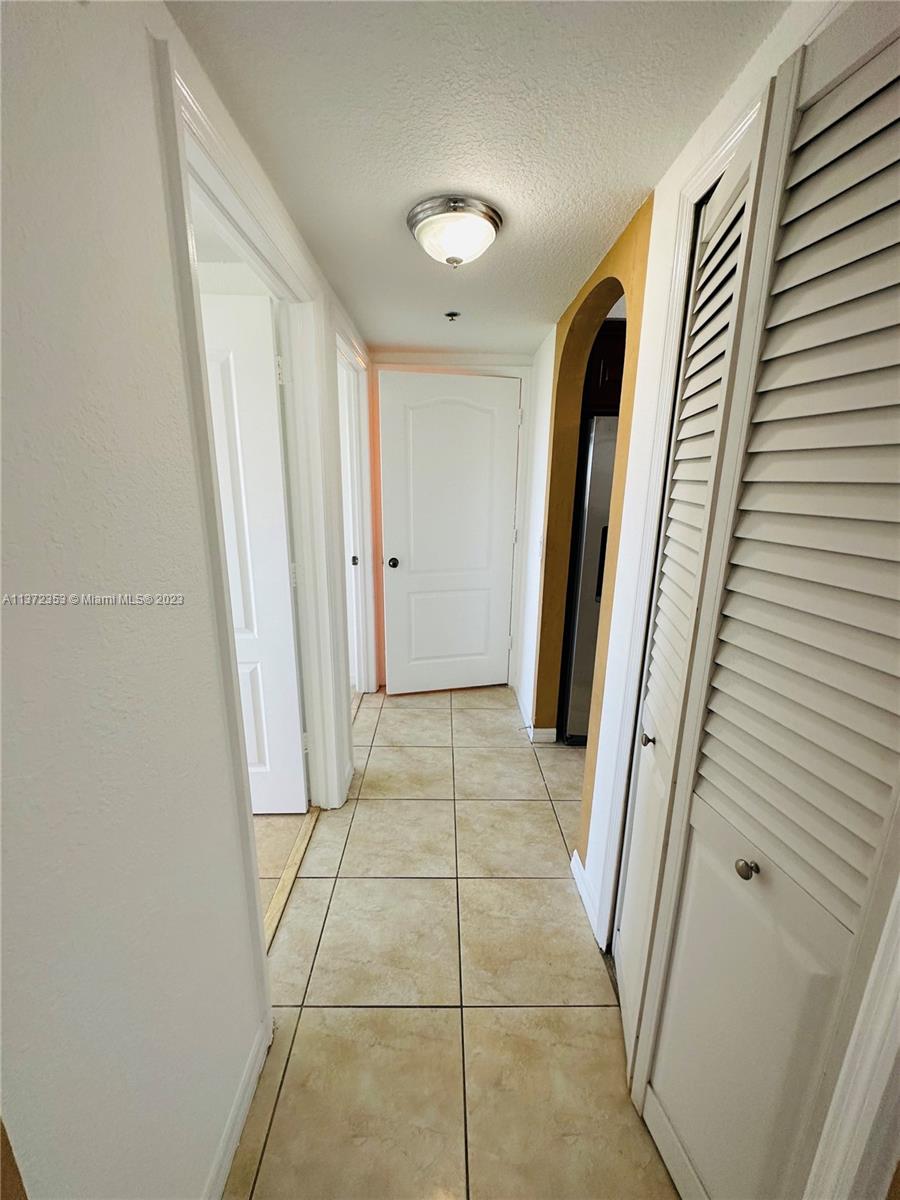 KEYSTONE COURTS CONDO - Residential Lease