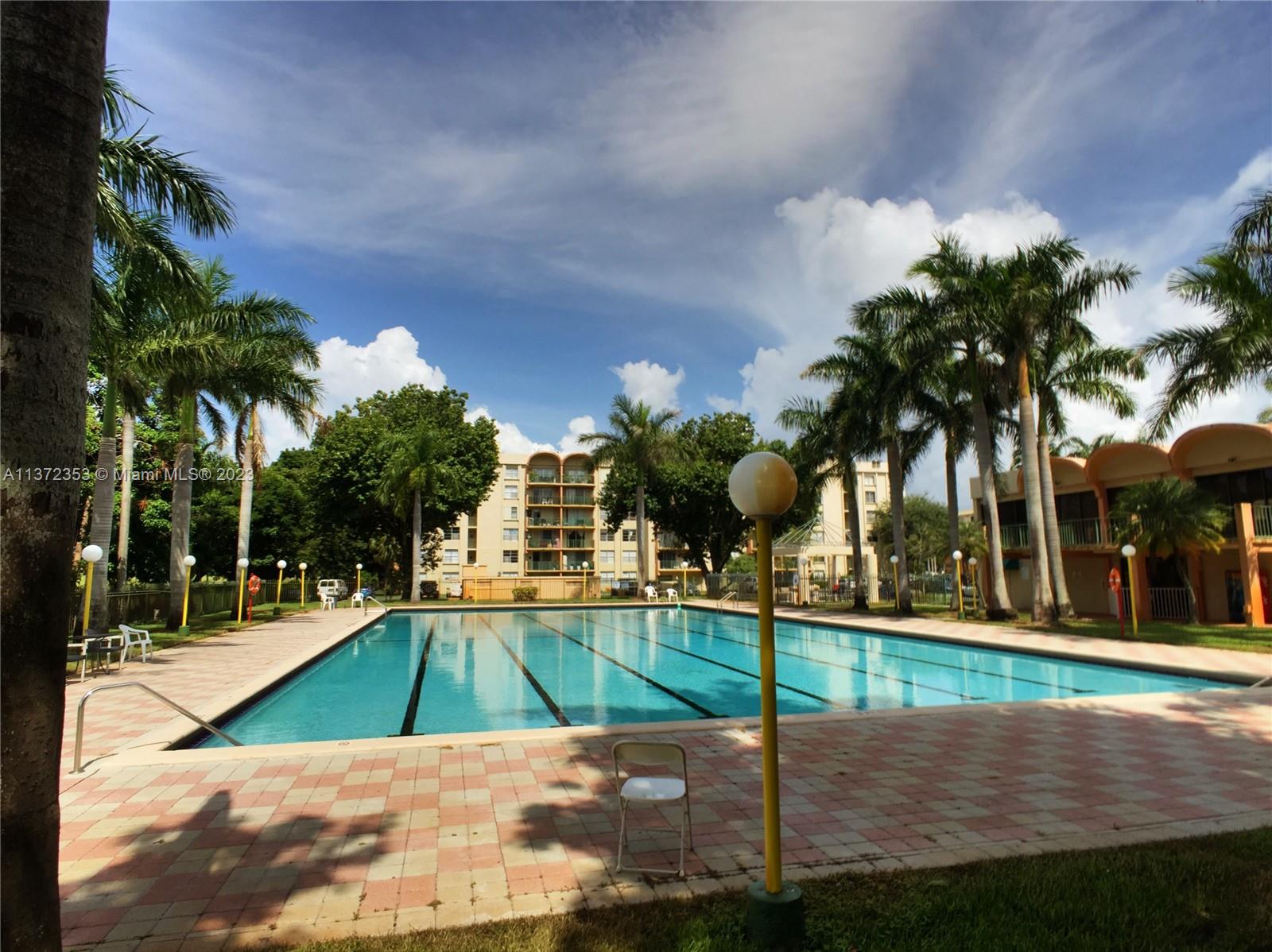 KEYSTONE COURTS CONDO - Residential Lease