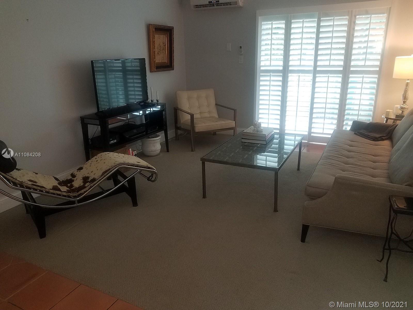 LEISURE HOUSE CONDO - Residential