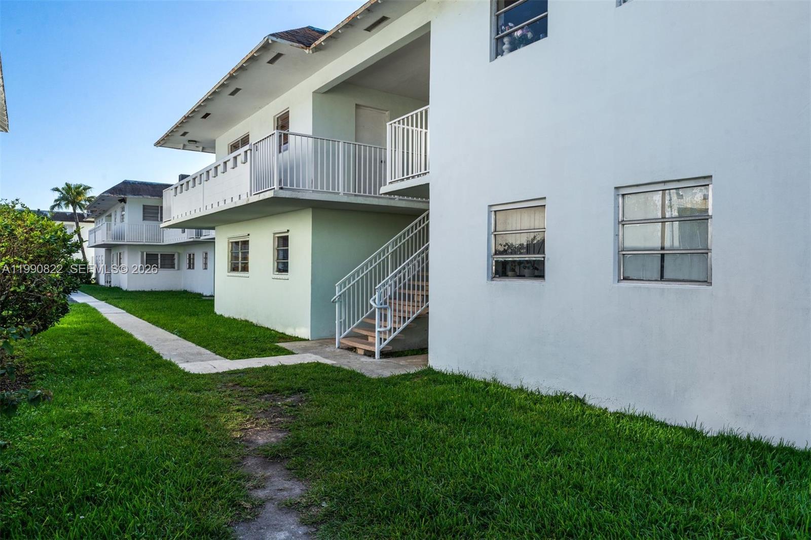 VILLAGE AT DADELAND CONDO - Residential