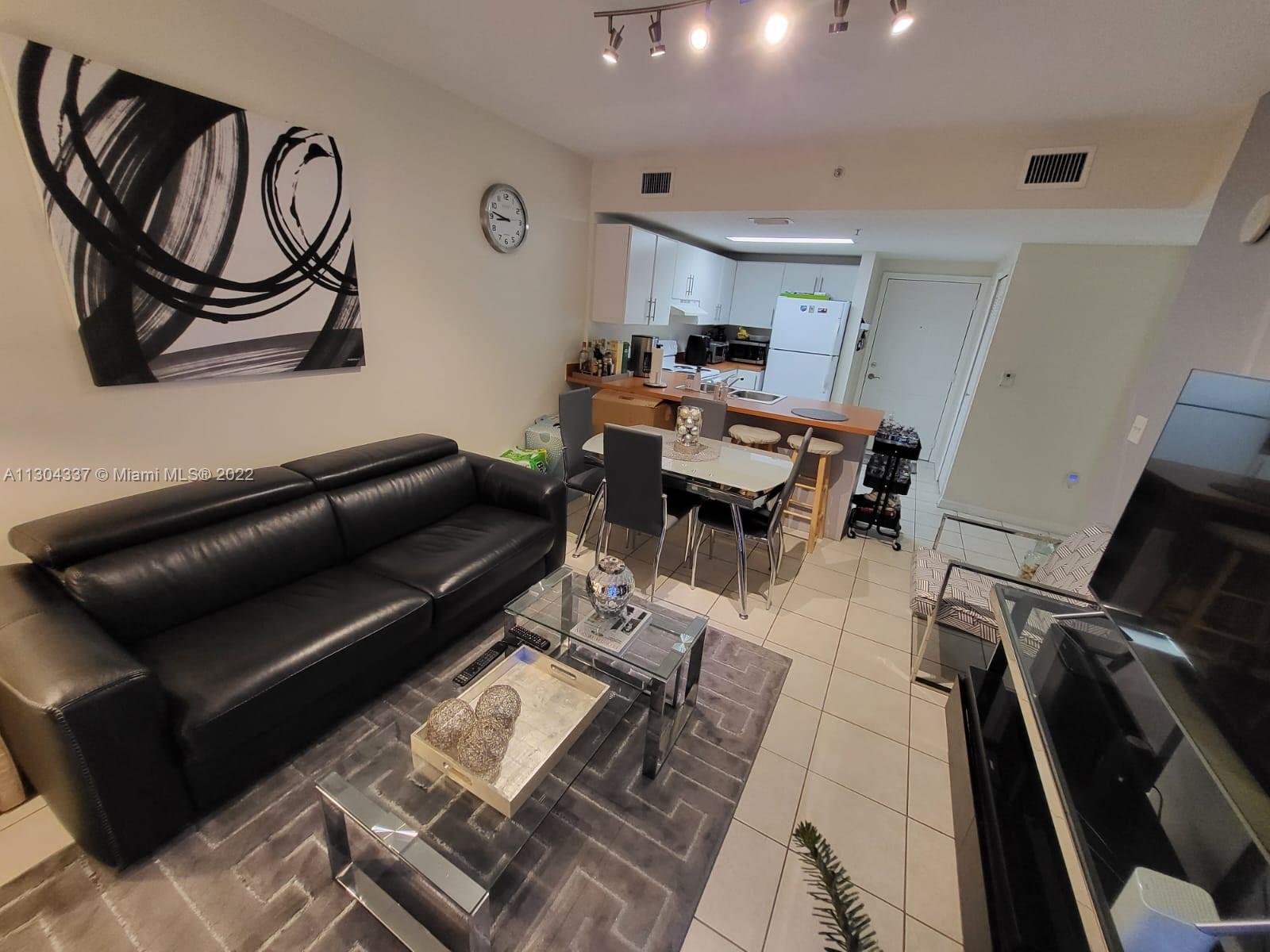 EMERALD PLAZA ON CORAL WA - Residential