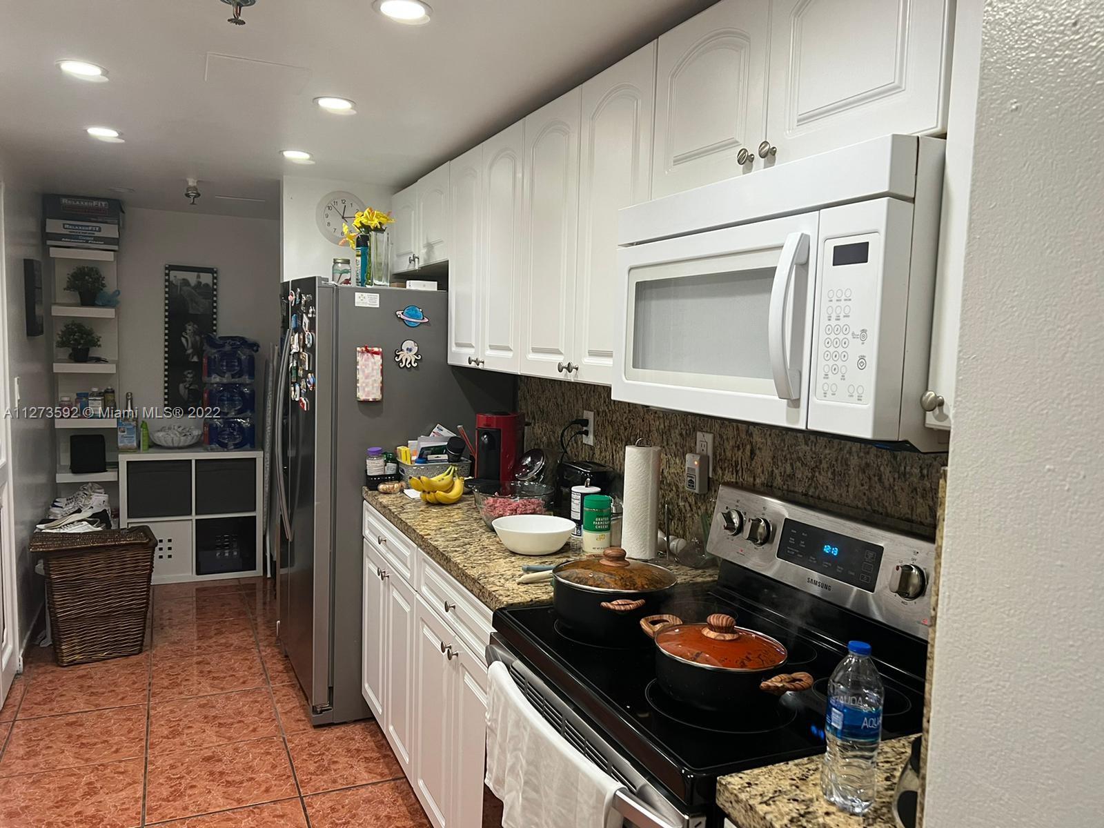 PORTUGAL TOWERS CONDO - Residential Lease