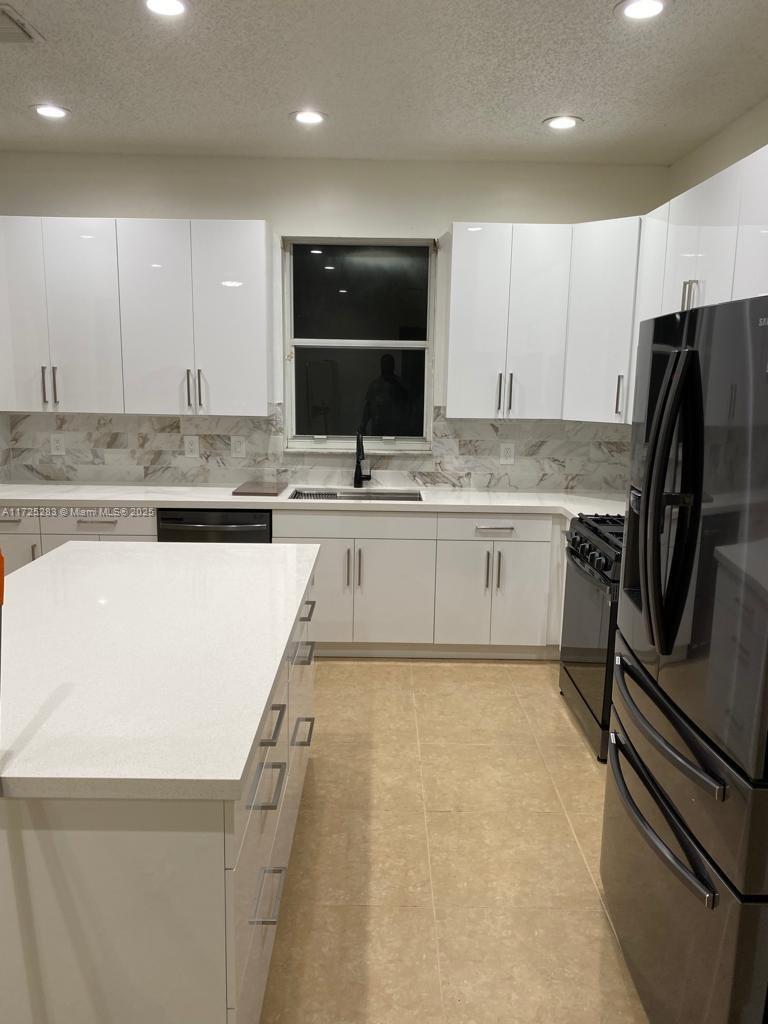 PEMBROKE FALLS PHASE 6 - Residential Lease