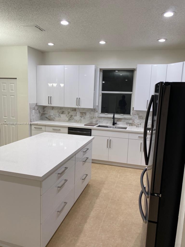 PEMBROKE FALLS PHASE 6 - Residential Lease