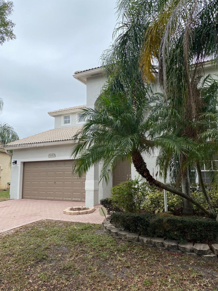PEMBROKE FALLS PHASE 6 - Residential Lease