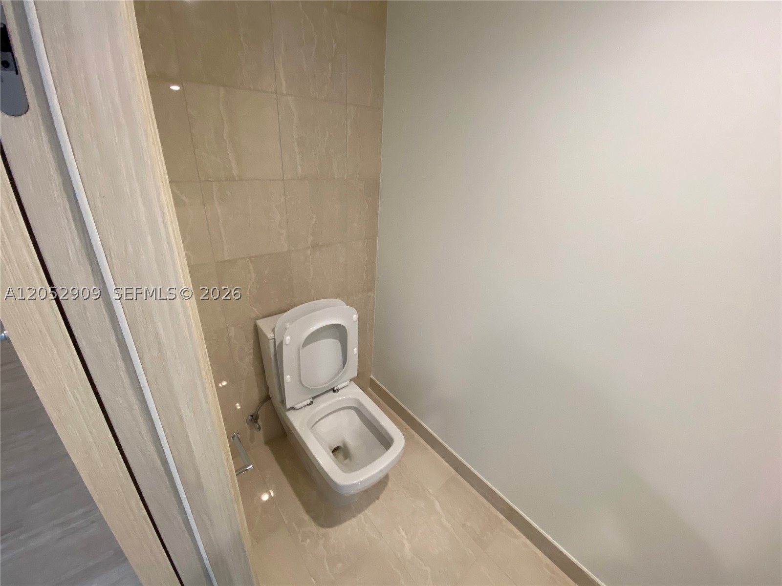 1000 BRICKELL AVENUE CONDO - Residential Lease