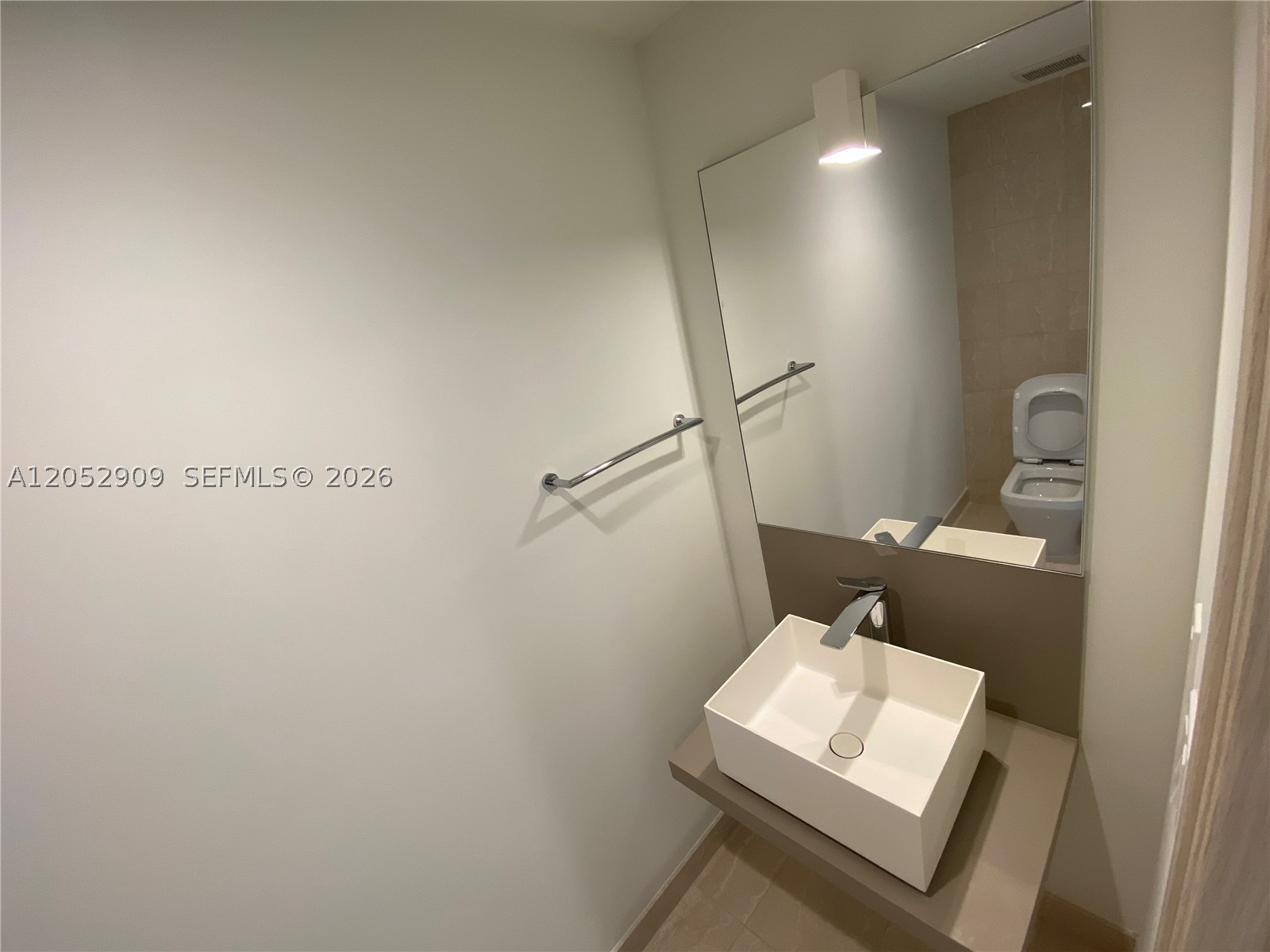 1000 BRICKELL AVENUE CONDO - Residential Lease