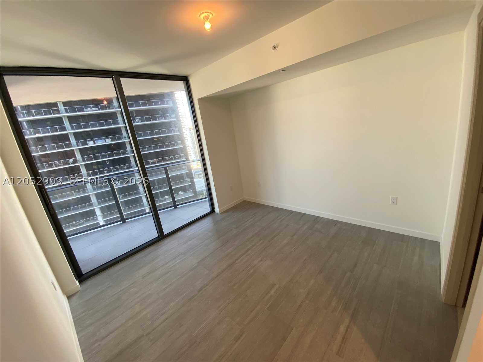 1000 BRICKELL AVENUE CONDO - Residential Lease