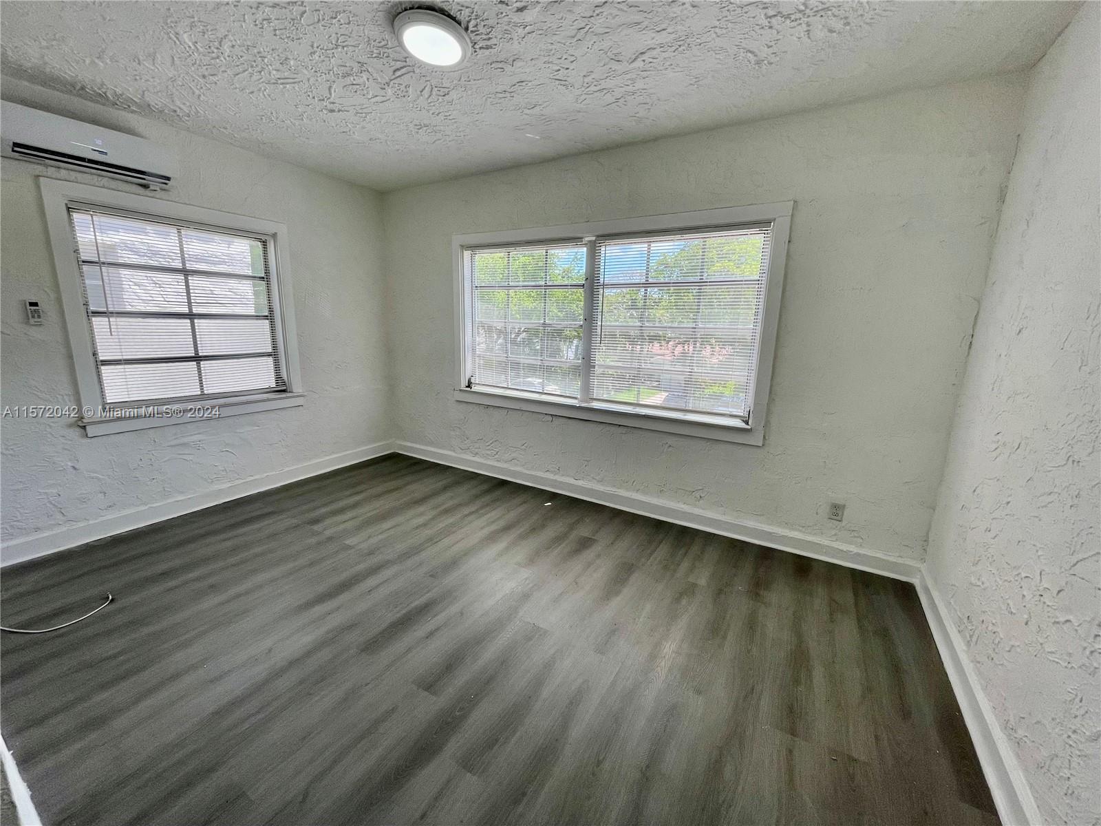 CORAL GABLES COUNTRY CLUB - Residential Lease