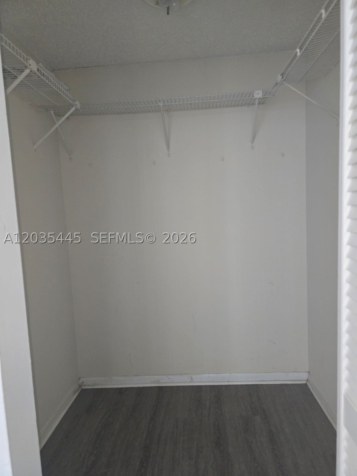 PLAZA OF AMERICAS CONDO P - Residential Lease